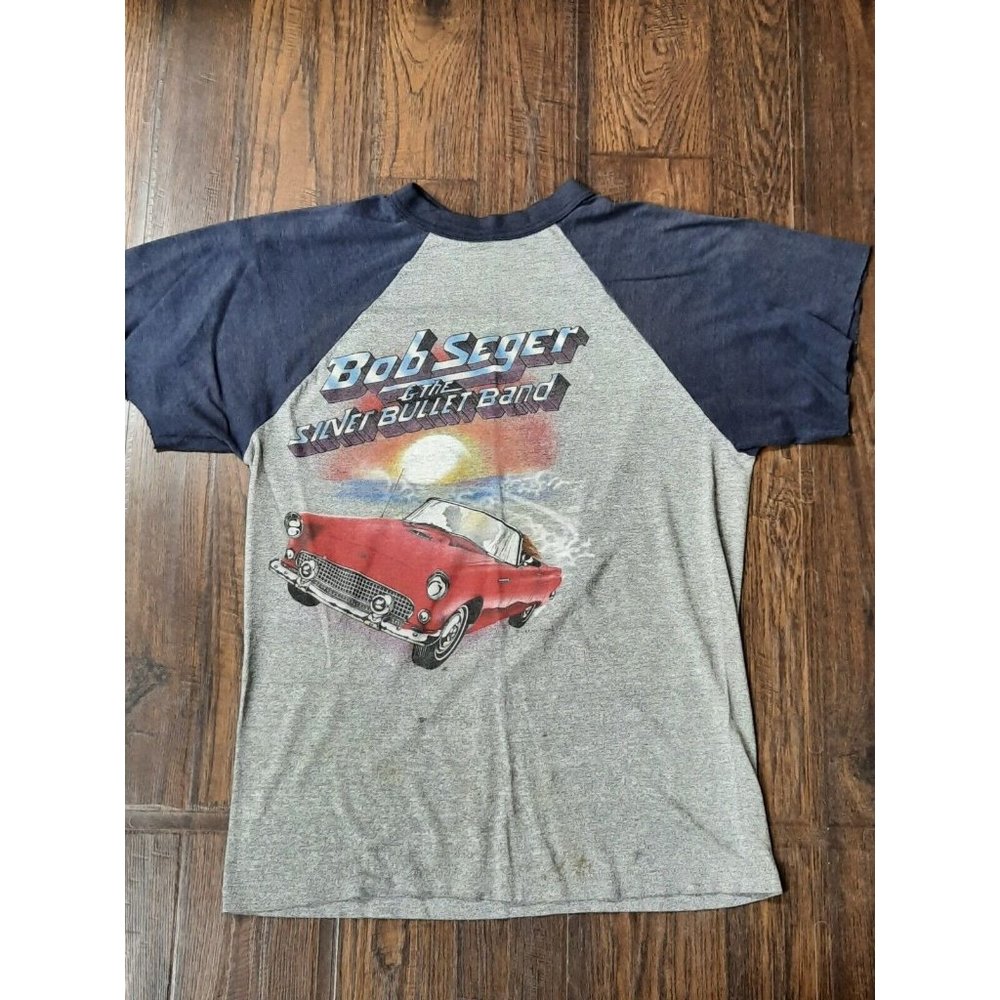 (VINTAGE) 1983 Bob Seger The Distance Tour Authentic Concert T Shirt. Read